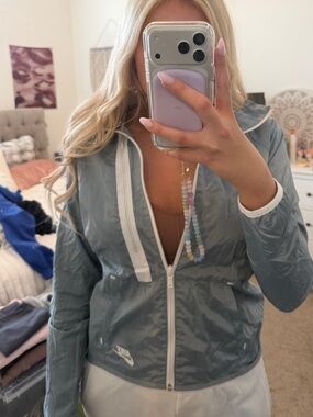 Nike Gray Hooded Windbreaker